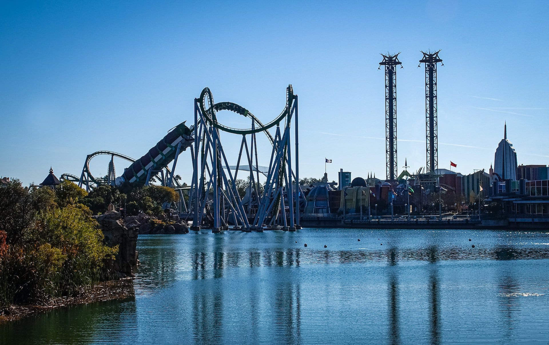Doom Coaster The Thrilling Reflections of Universal's Islands of Adventure | USA ...