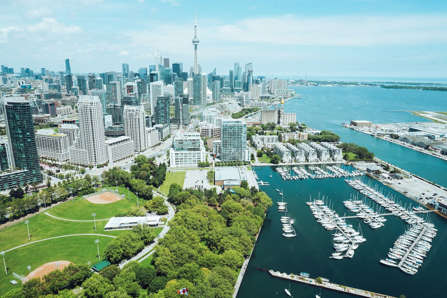 Old Toronto - The Harbourfront | USA Travel Guide